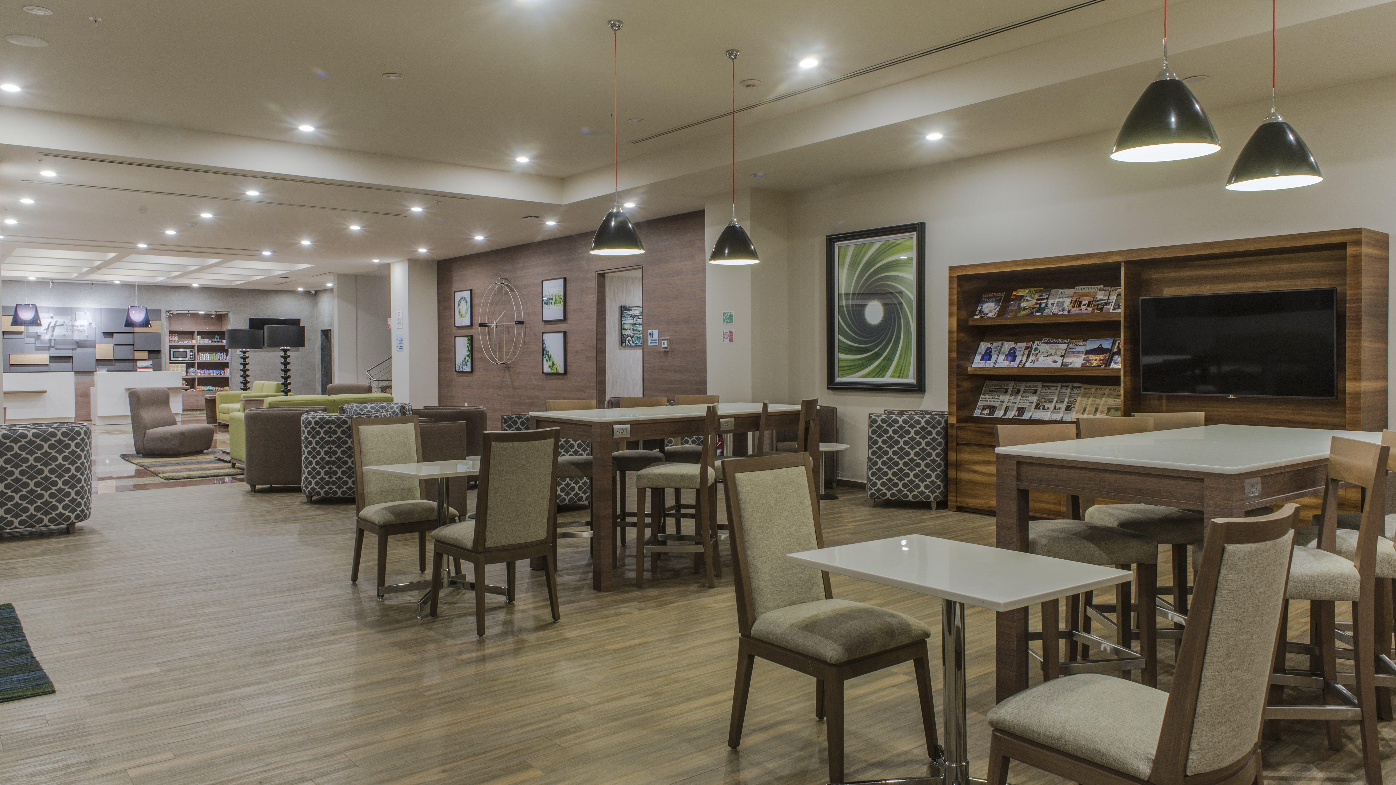Holiday Inn Express Mexico- Toreo By Ihg Εξωτερικό φωτογραφία